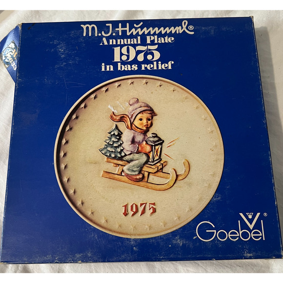 Vintage 1975 M.J. Hummel Plate 5th Anniversary Plate Collectible Original Box - Picture 4 of 11